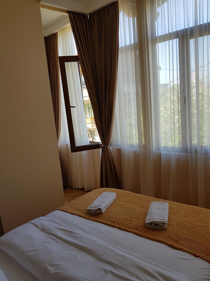 Hotel Sunny Tiflis Exterior foto
